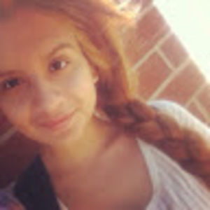 Meet your Posher, Paola